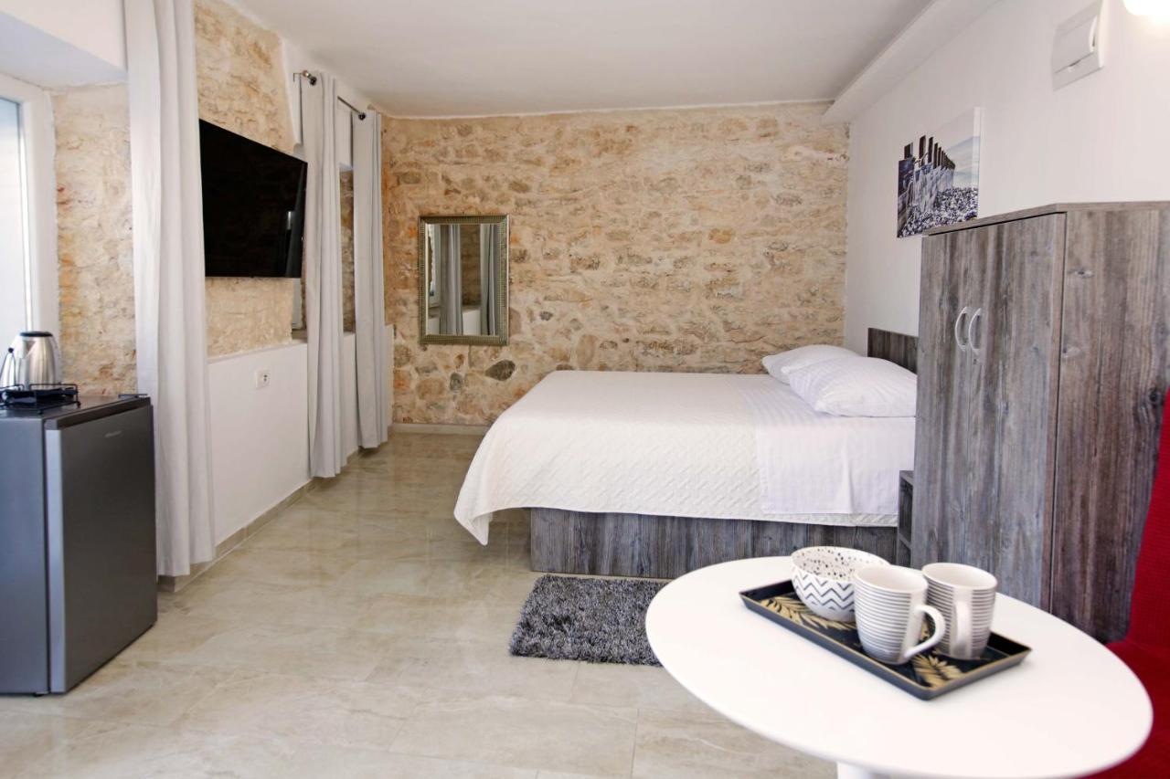 Luxory D-Rooms เวลาลูกา ภายนอก รูปภาพ
