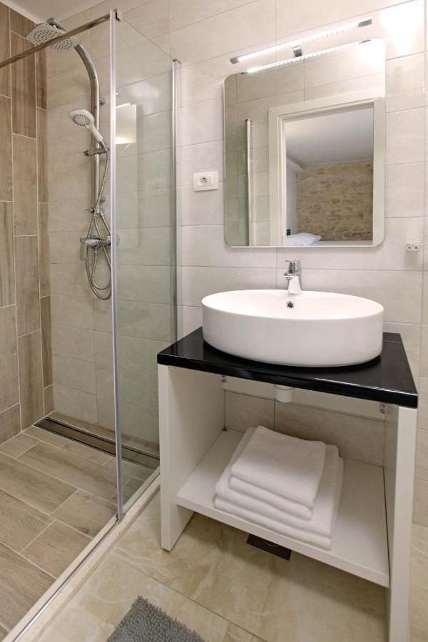 Luxory D-Rooms เวลาลูกา ภายนอก รูปภาพ