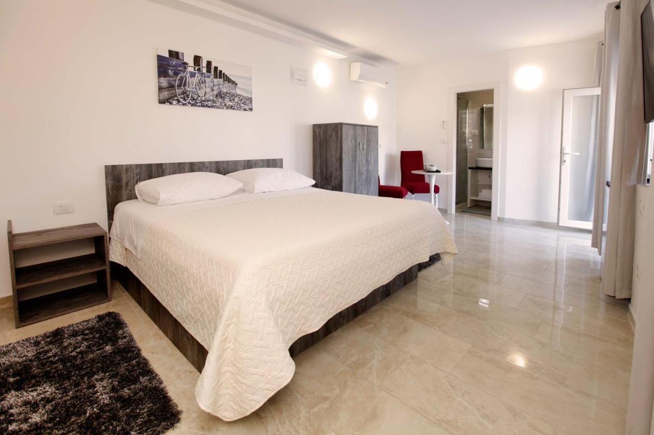 Luxory D-Rooms เวลาลูกา ภายนอก รูปภาพ