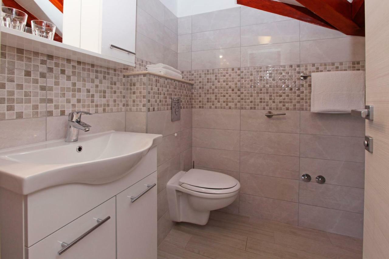 Luxory D-Rooms เวลาลูกา ภายนอก รูปภาพ