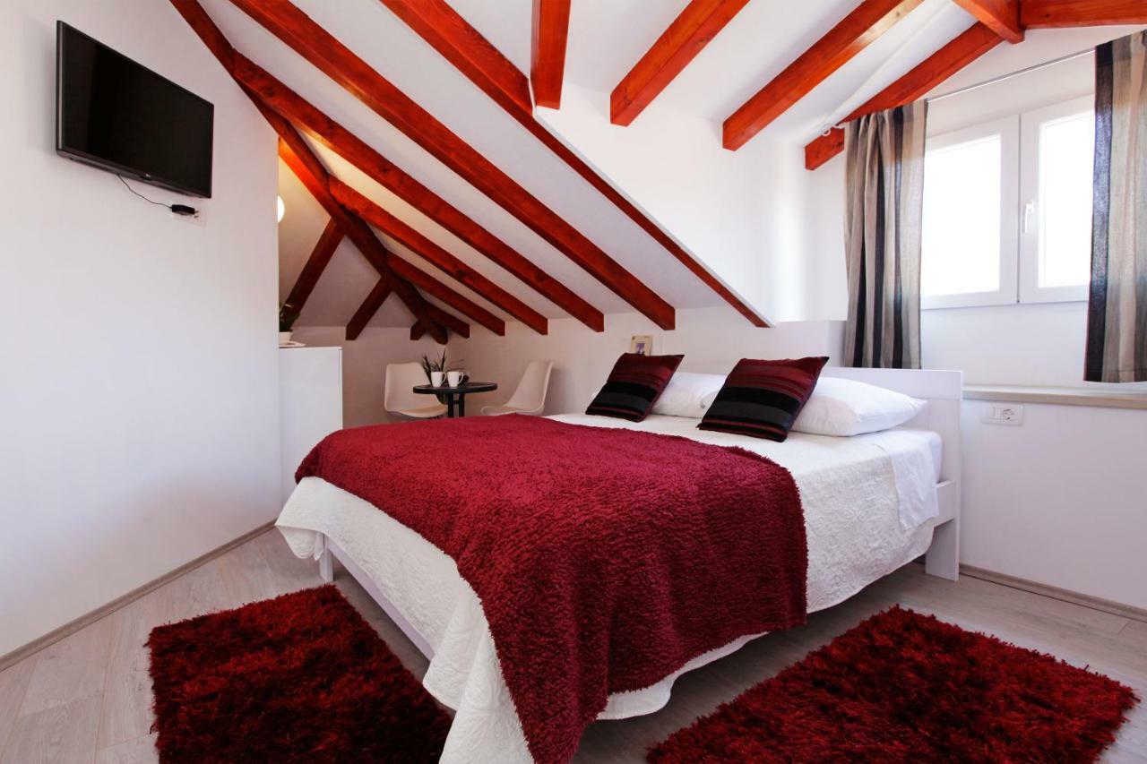 Luxory D-Rooms เวลาลูกา ภายนอก รูปภาพ